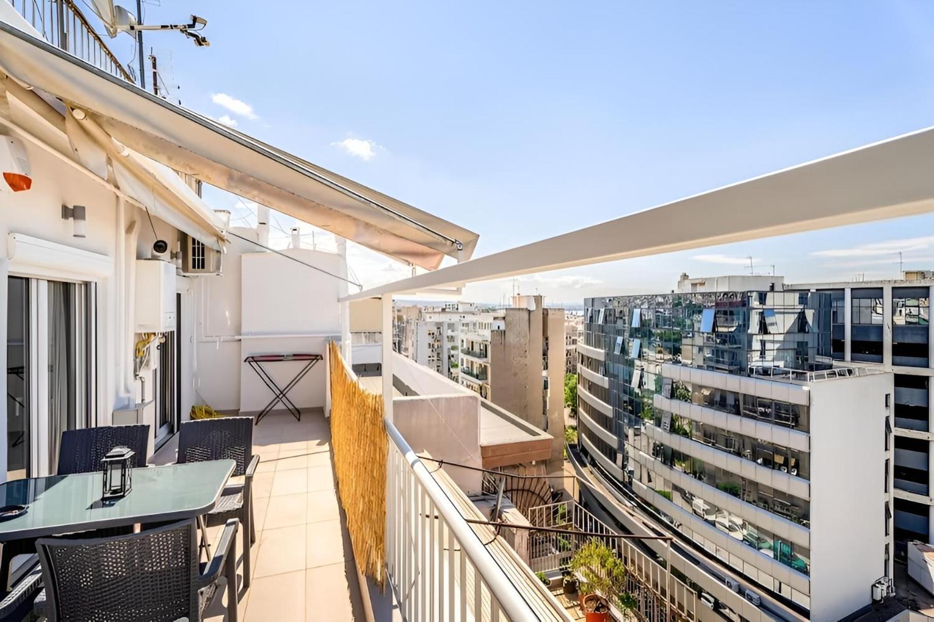 Elegant, Modern & Spacious Apartment In Thessaloniki With Balcony Extérieur photo